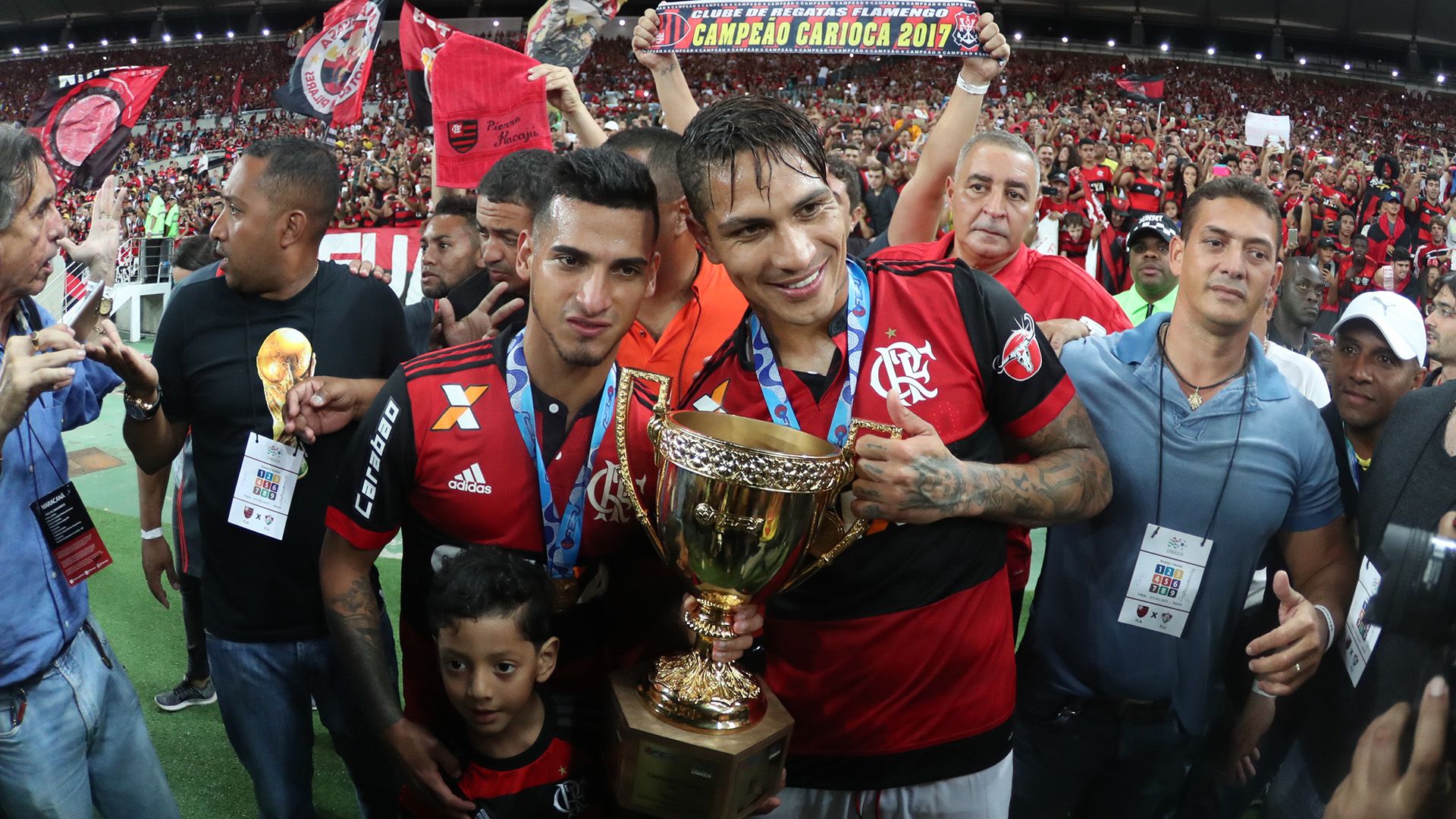 Paolo Guerrero Miguel Trauco Flamengo campeao Carioca 07052017
