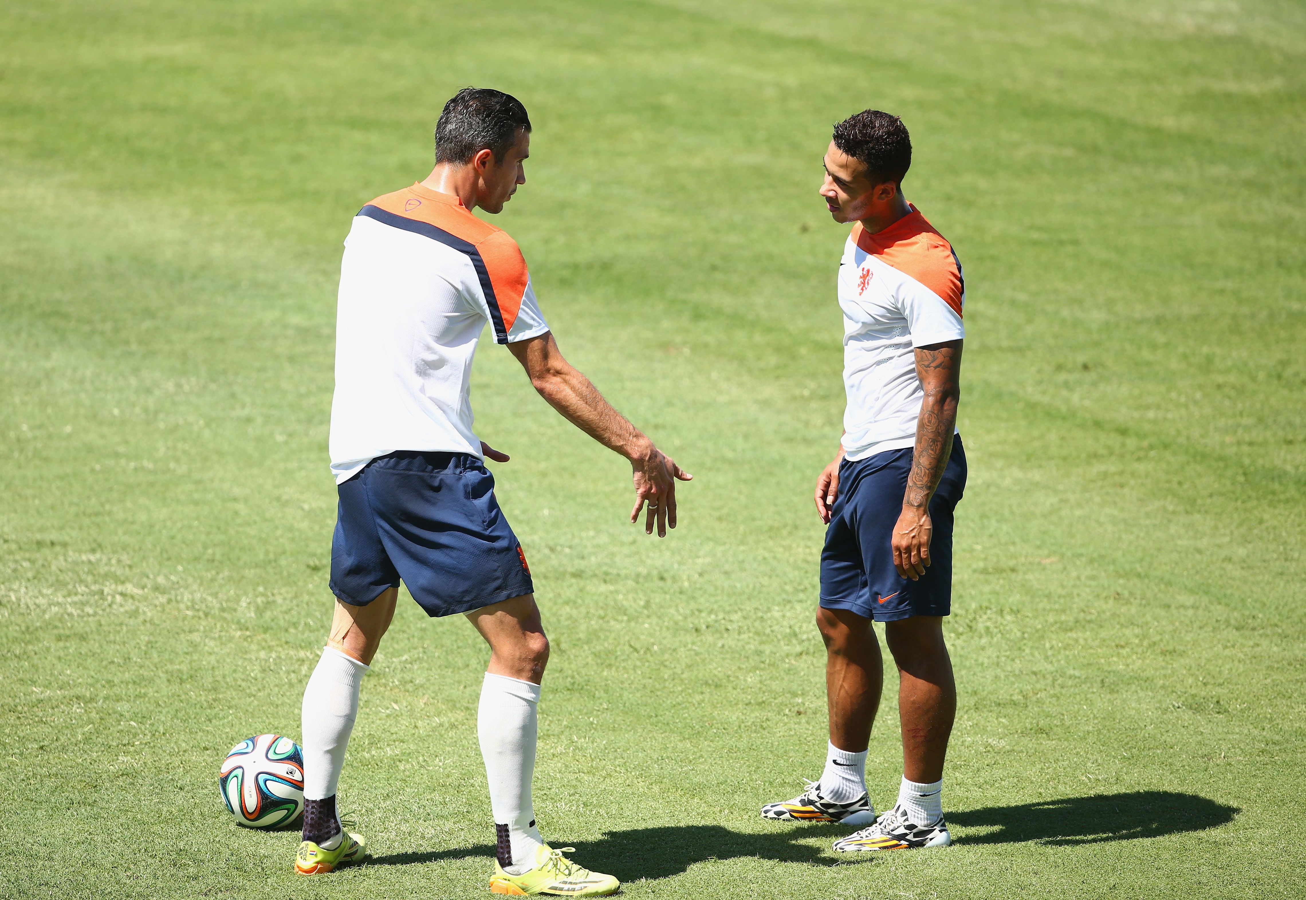 Robin van Persie, Memphis Depay - Netherlands