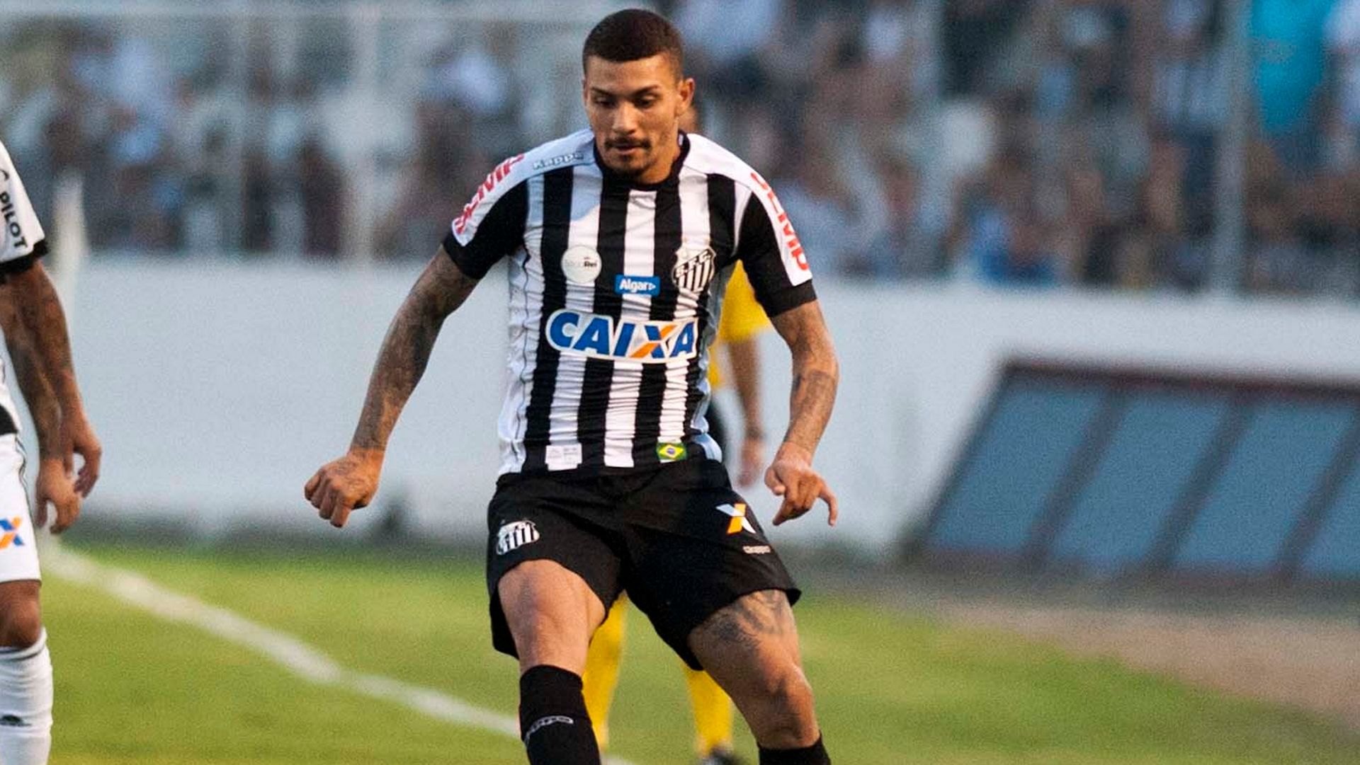 Alison Santos Ponte Preta Brasileirao Serie A 12102017