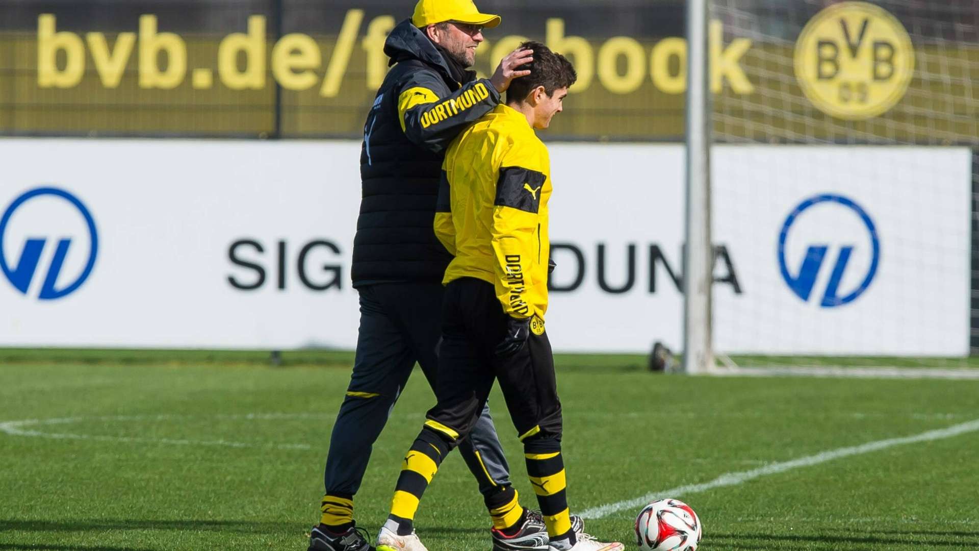 Christian Pulisic Jürgen Klopp Borussia Dortmund BVB
