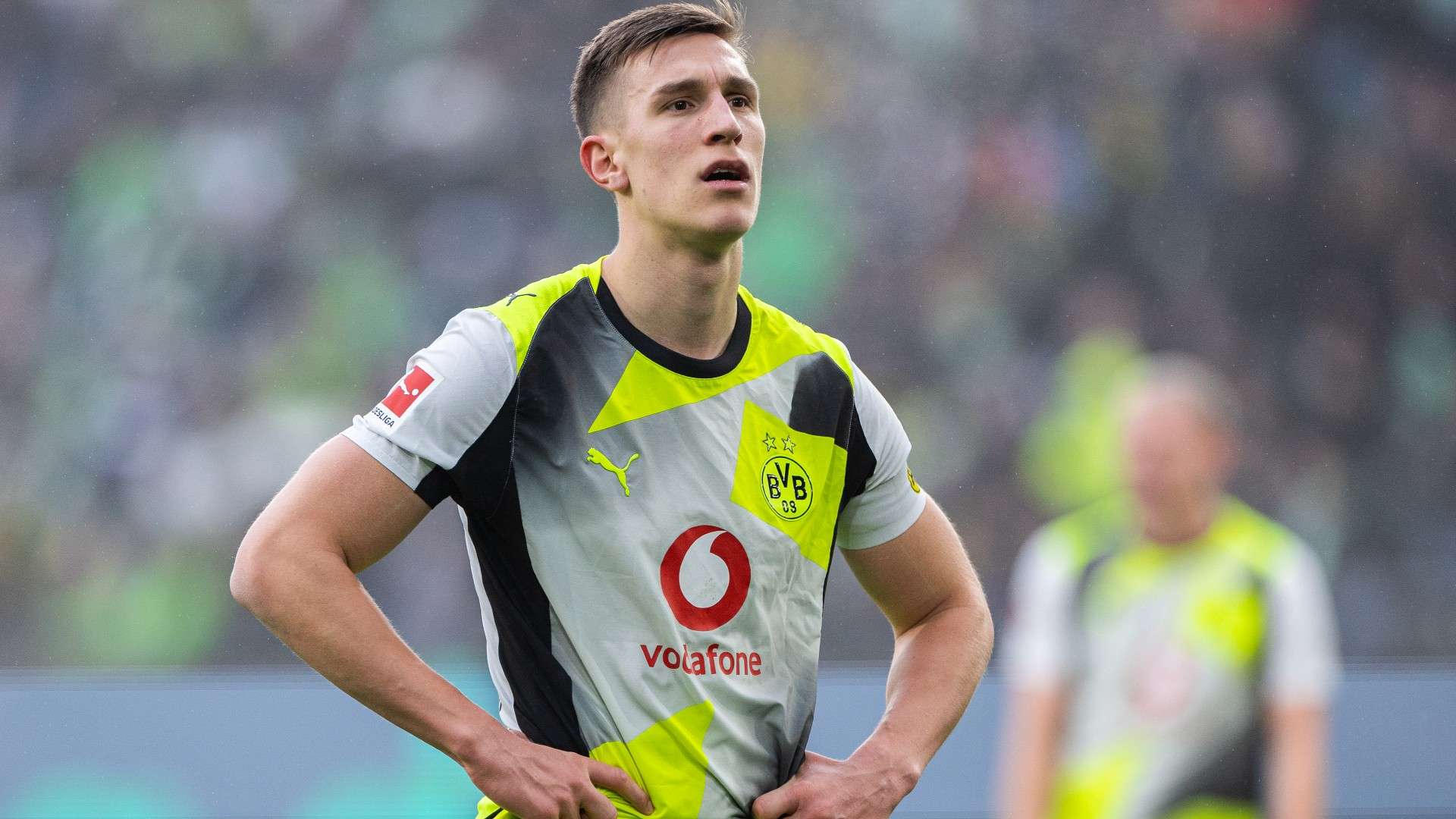 Nico Schlotterbeck of Borussia Dortmund looks on