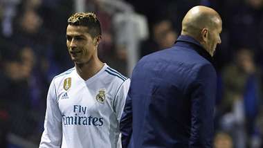 Cristiano Ronaldo Zinedine Zidane Real Madrid