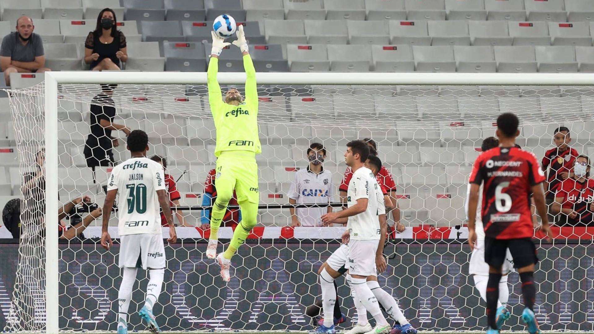 Athletico-PR e Palmeiras empataram na ida da final da Recopa