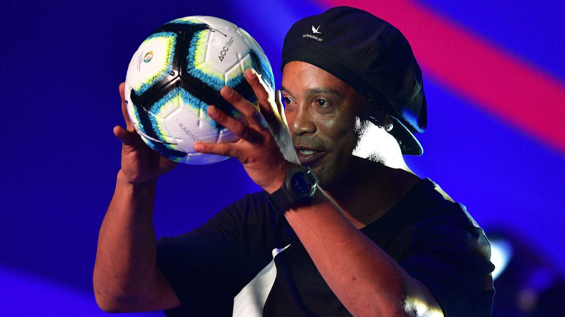Copa América balón Ronaldinho 240119