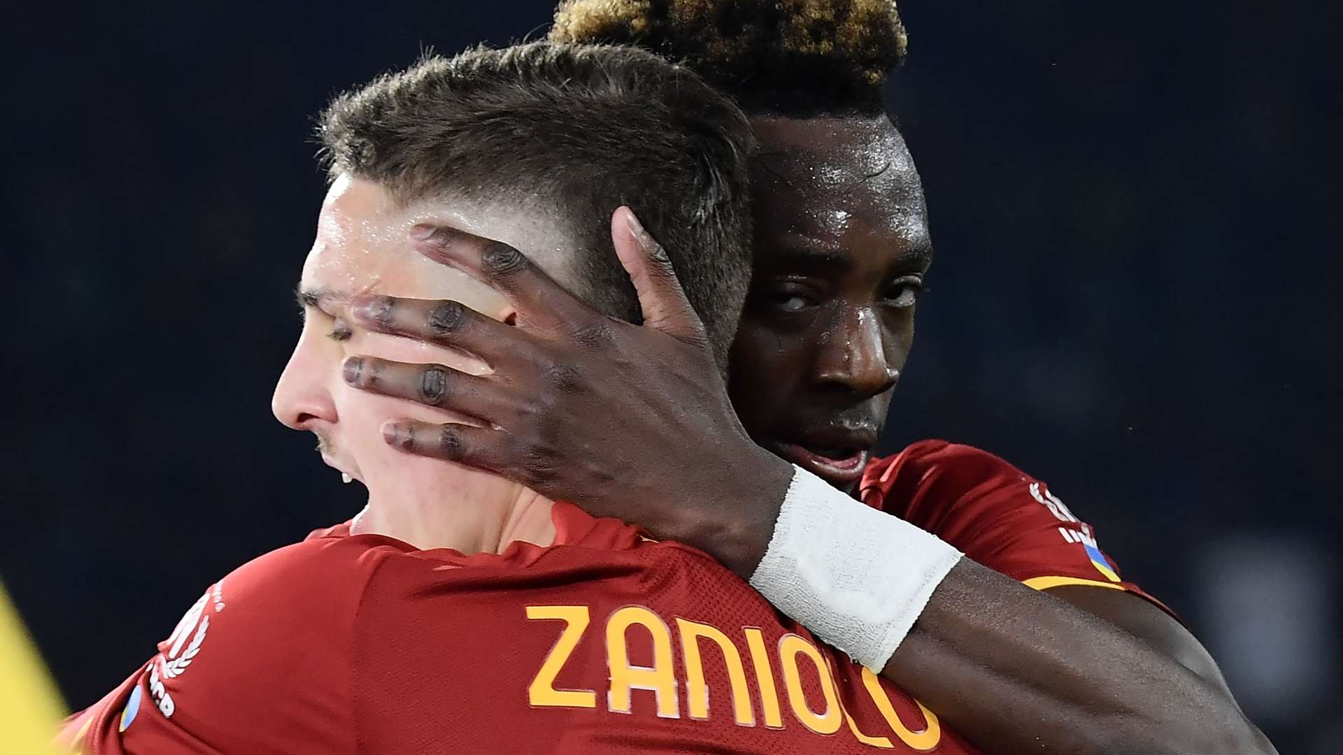 Zaniolo Abraham Roma Atalanta celebrating Serie A