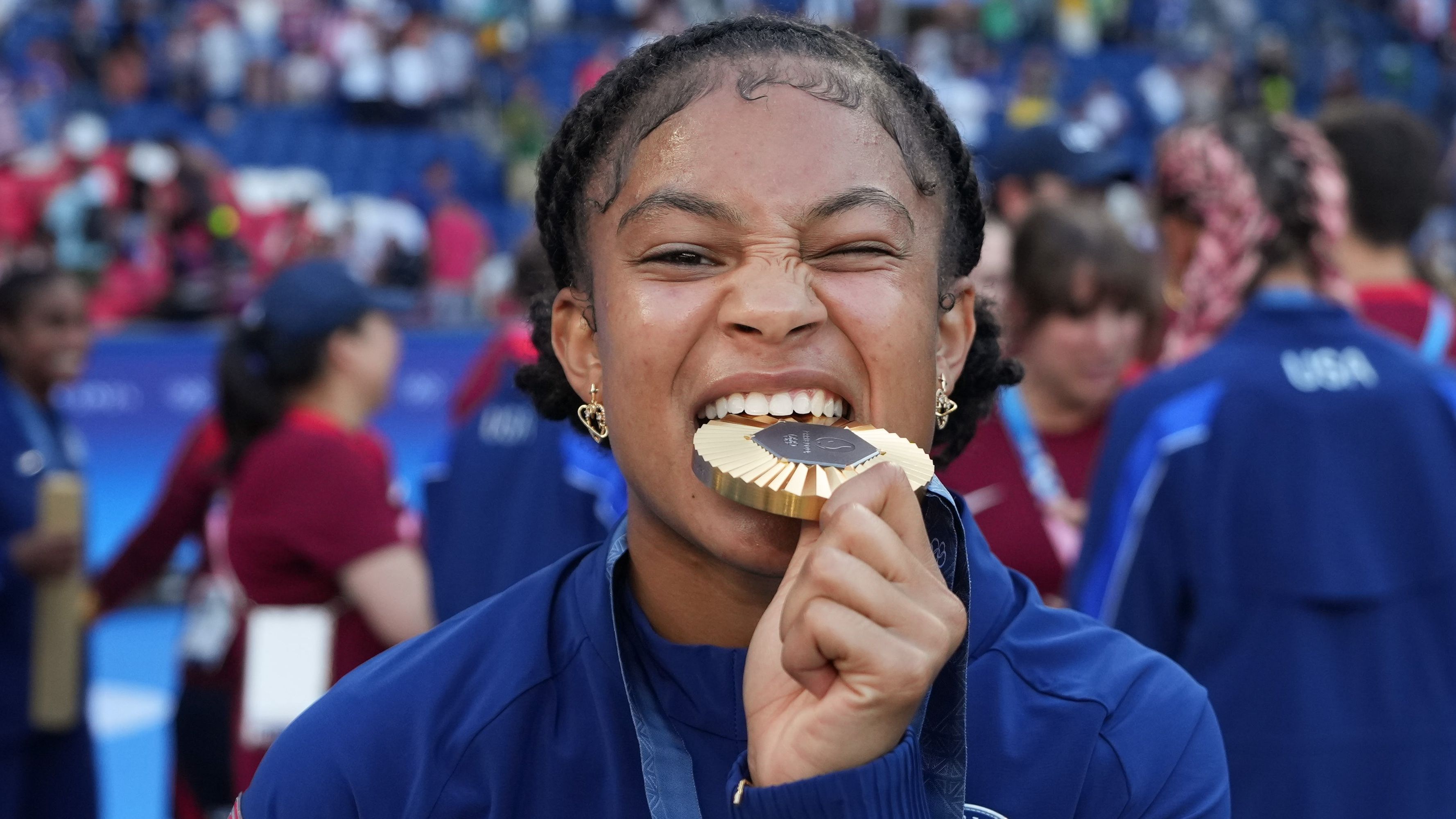 USWNT Croix Bethune HIC