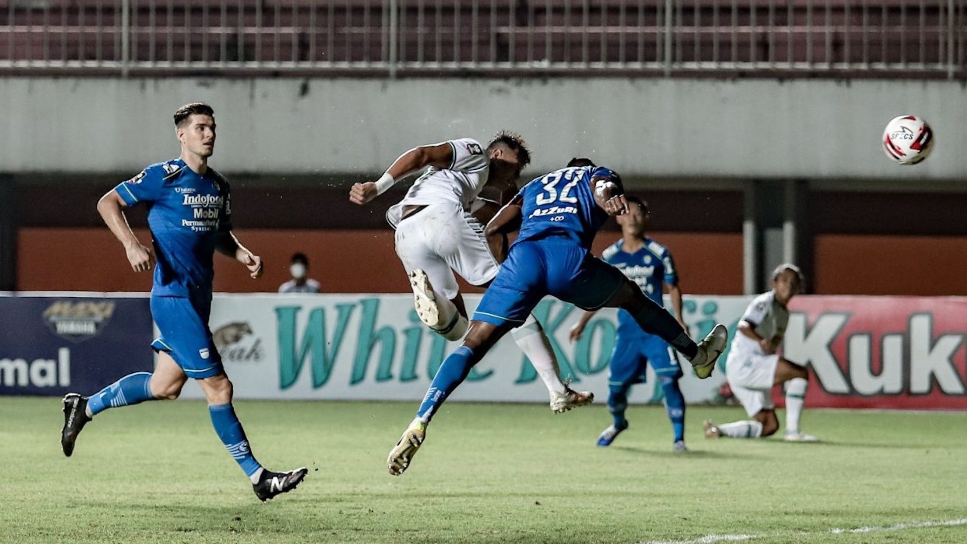 Persib vs PSS Sleman