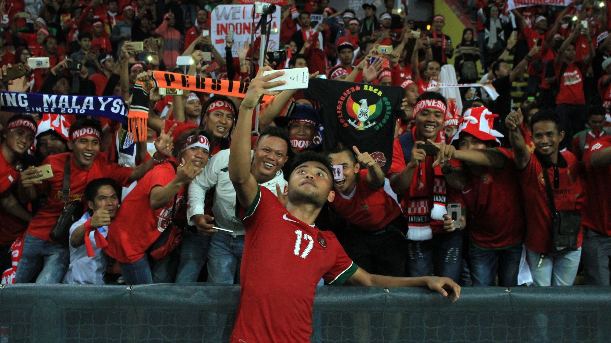 Saddil Ramdani & Fans Timnas Indonesia