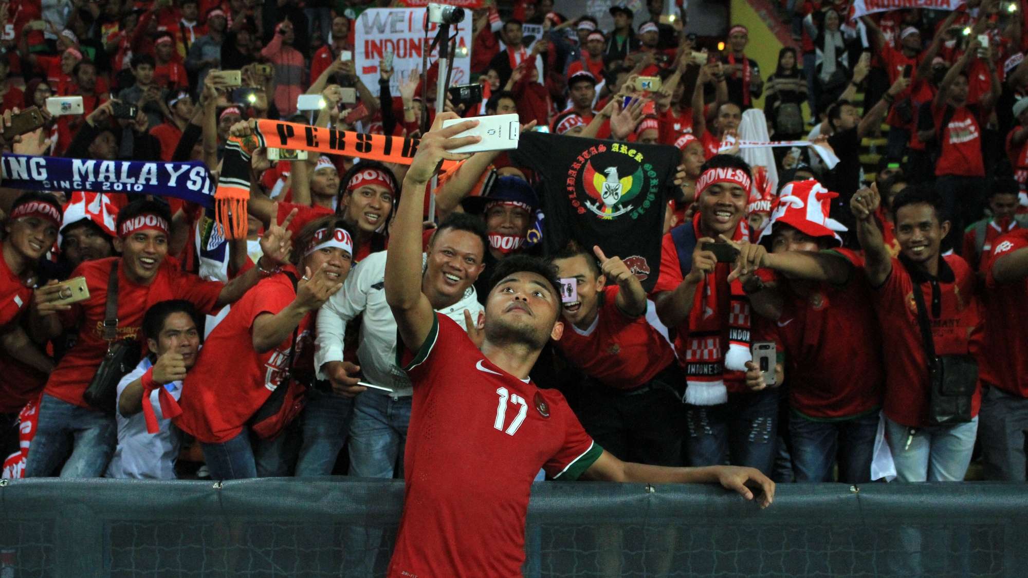 Saddil Ramdani & Fans Timnas Indonesia