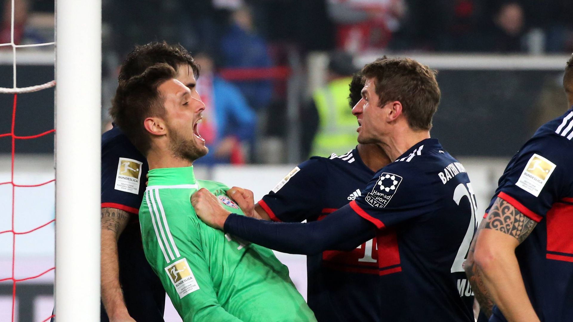 *GER ONLY* Sven Ulreich Thomas Müller VfB Stuttgart FC Bayern