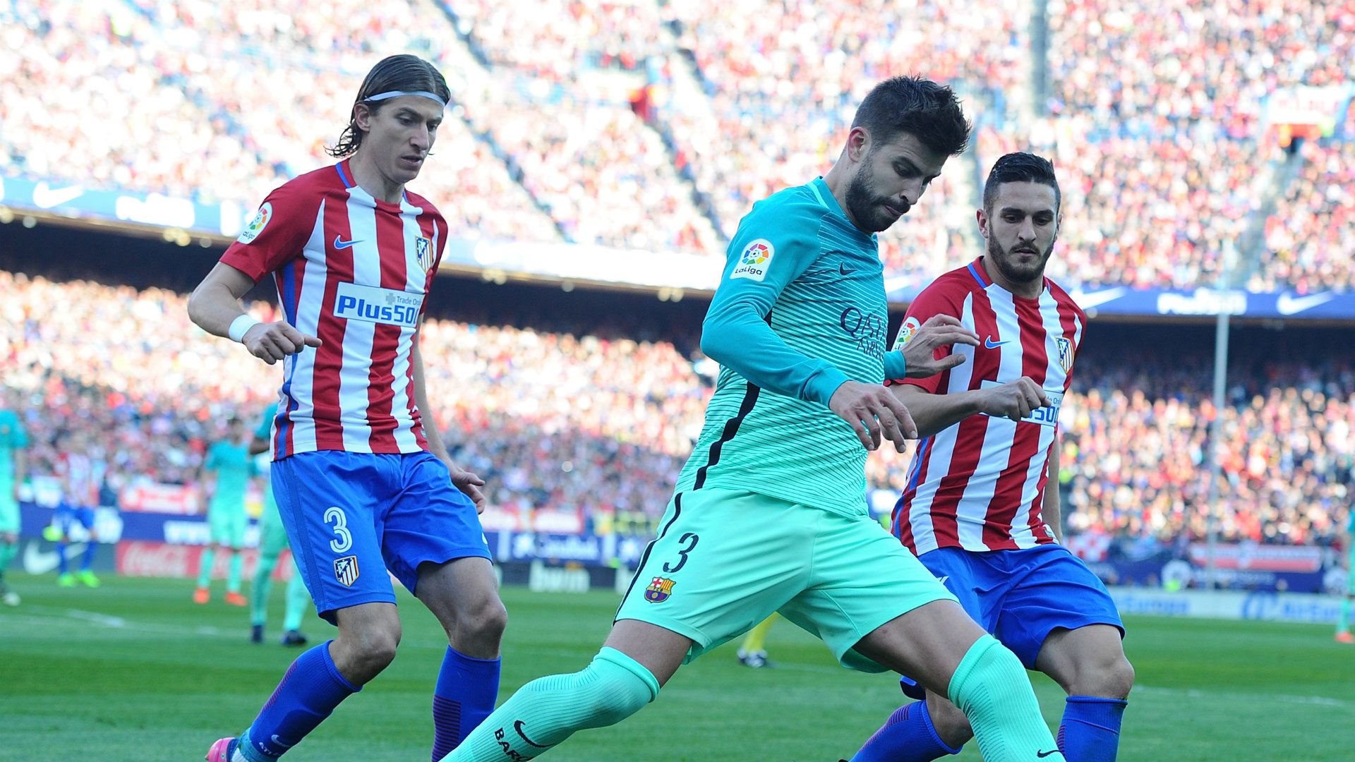 Filipe Luis Gerard Piqué Barcelona Atlético Madrid