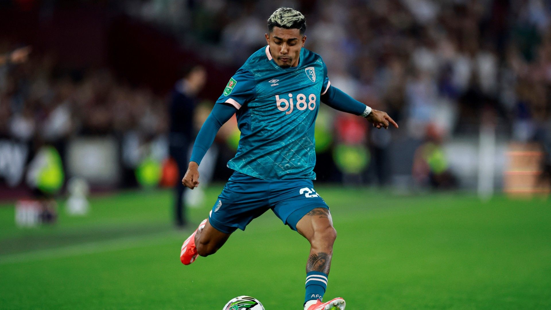 Julián Araujo Bournemouth Carabao Cup 2024