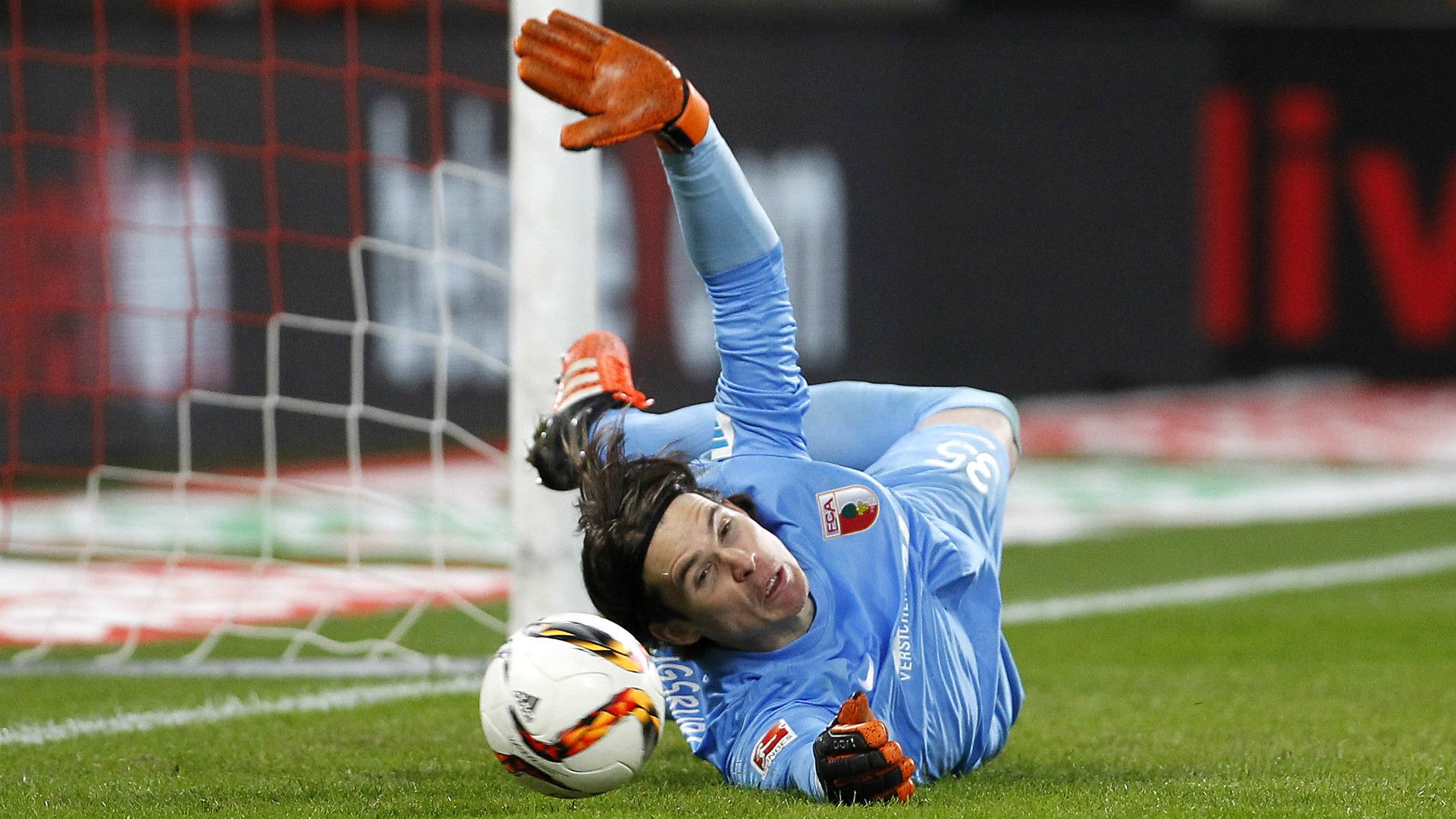 MARWIN HITZ AUGSBURG GERMAN BUNDESLIGA 05122015