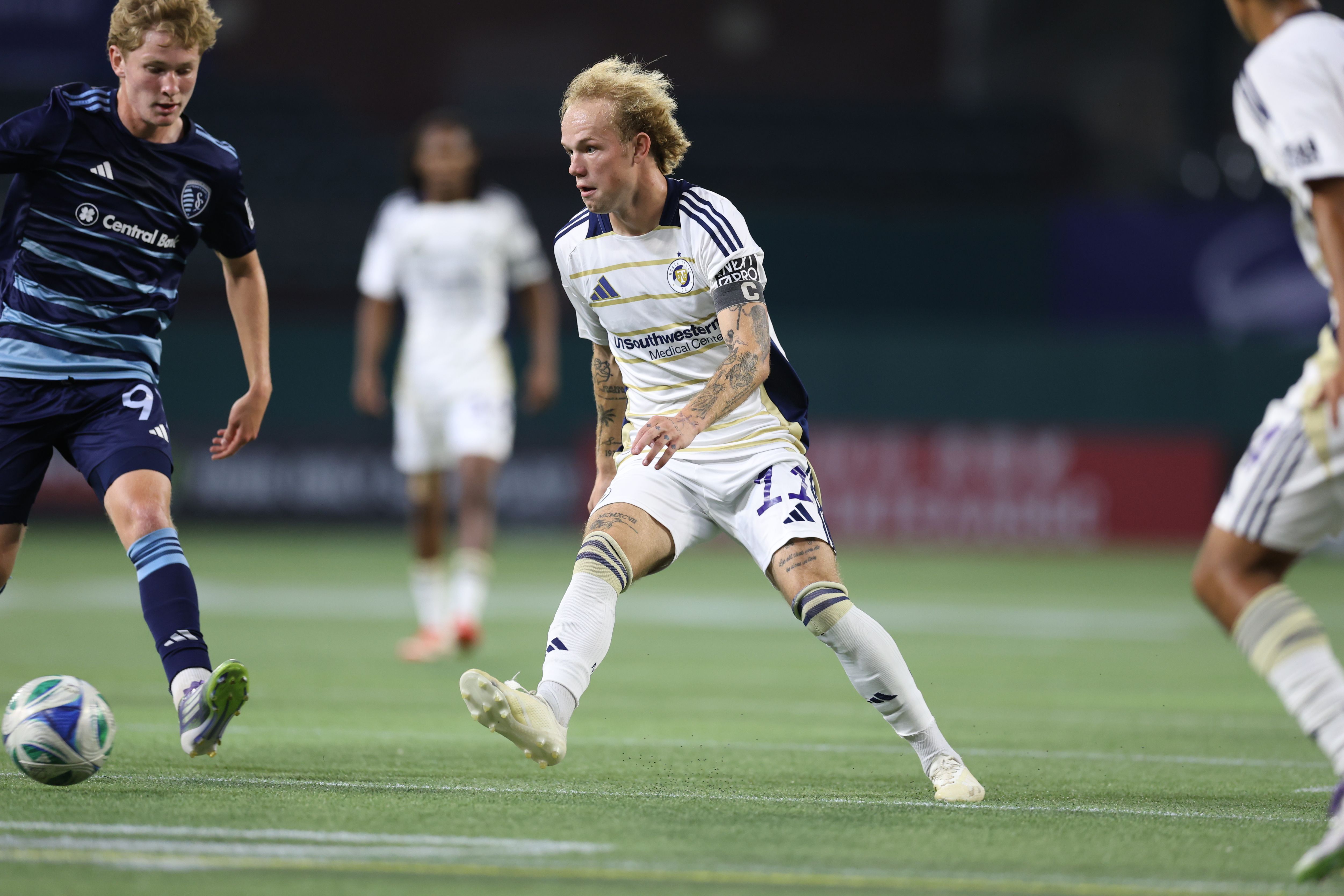 Sam Sarver, North Texas