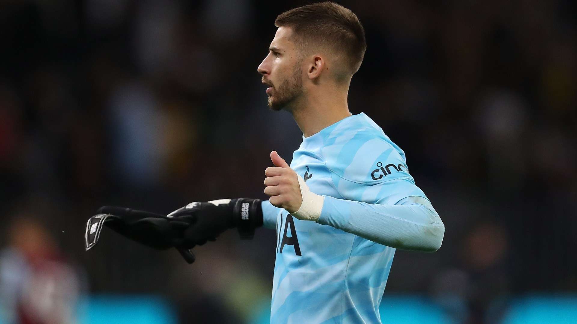 Guglielmo Vicario Spurs