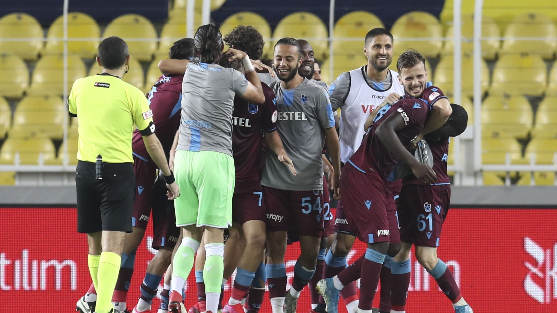 trabzonspor sevinc fenerbahce 16062020