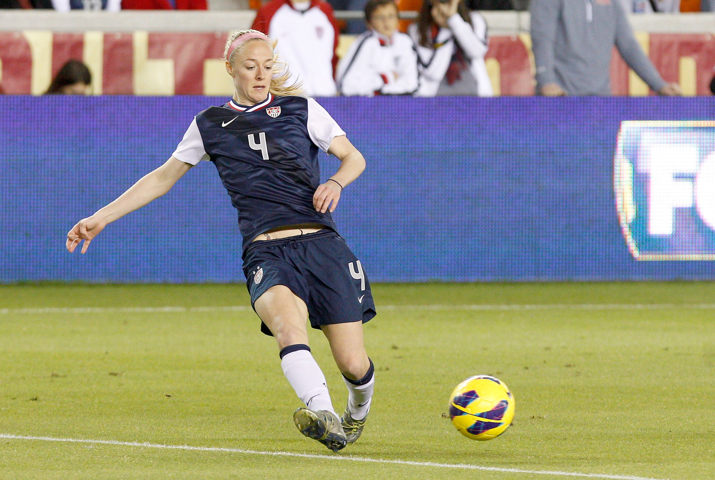 Becky Sauerbrunn, 2012