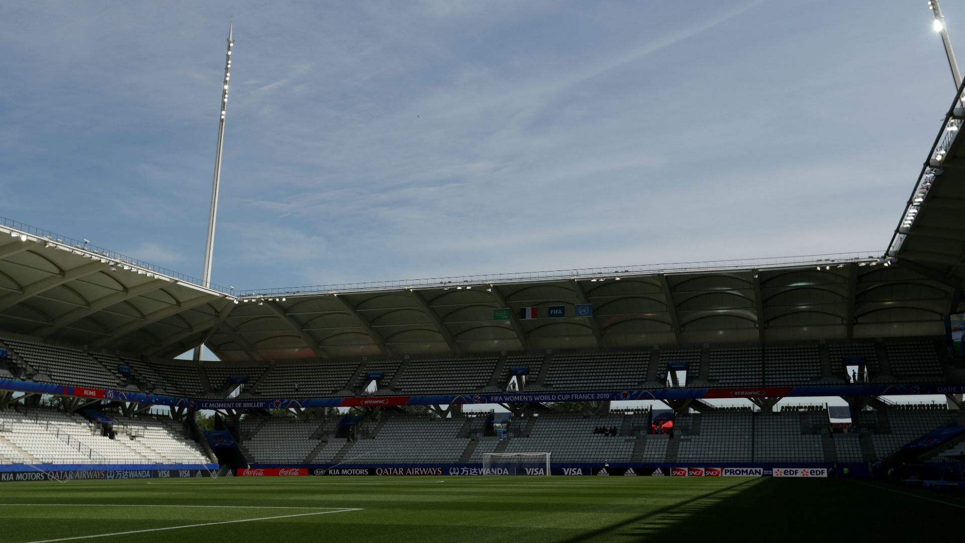 StadeAuguste-Delaune-cropped