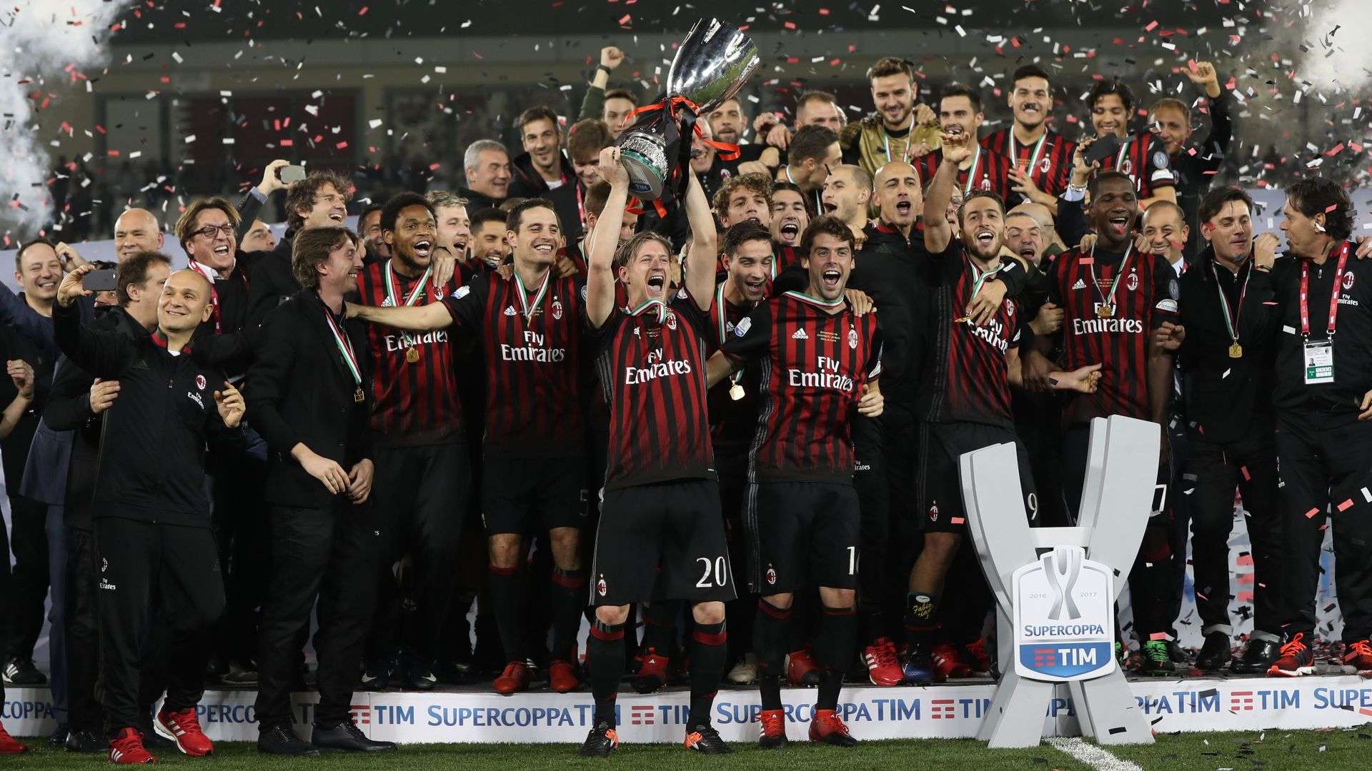 Milan celebrating vs Juventus Supercoppa