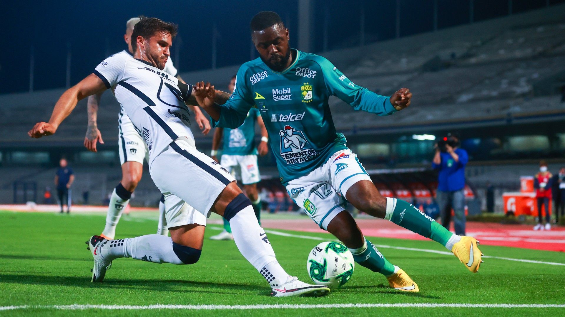 Pumas León Andrés Iniestra Joel Campbell