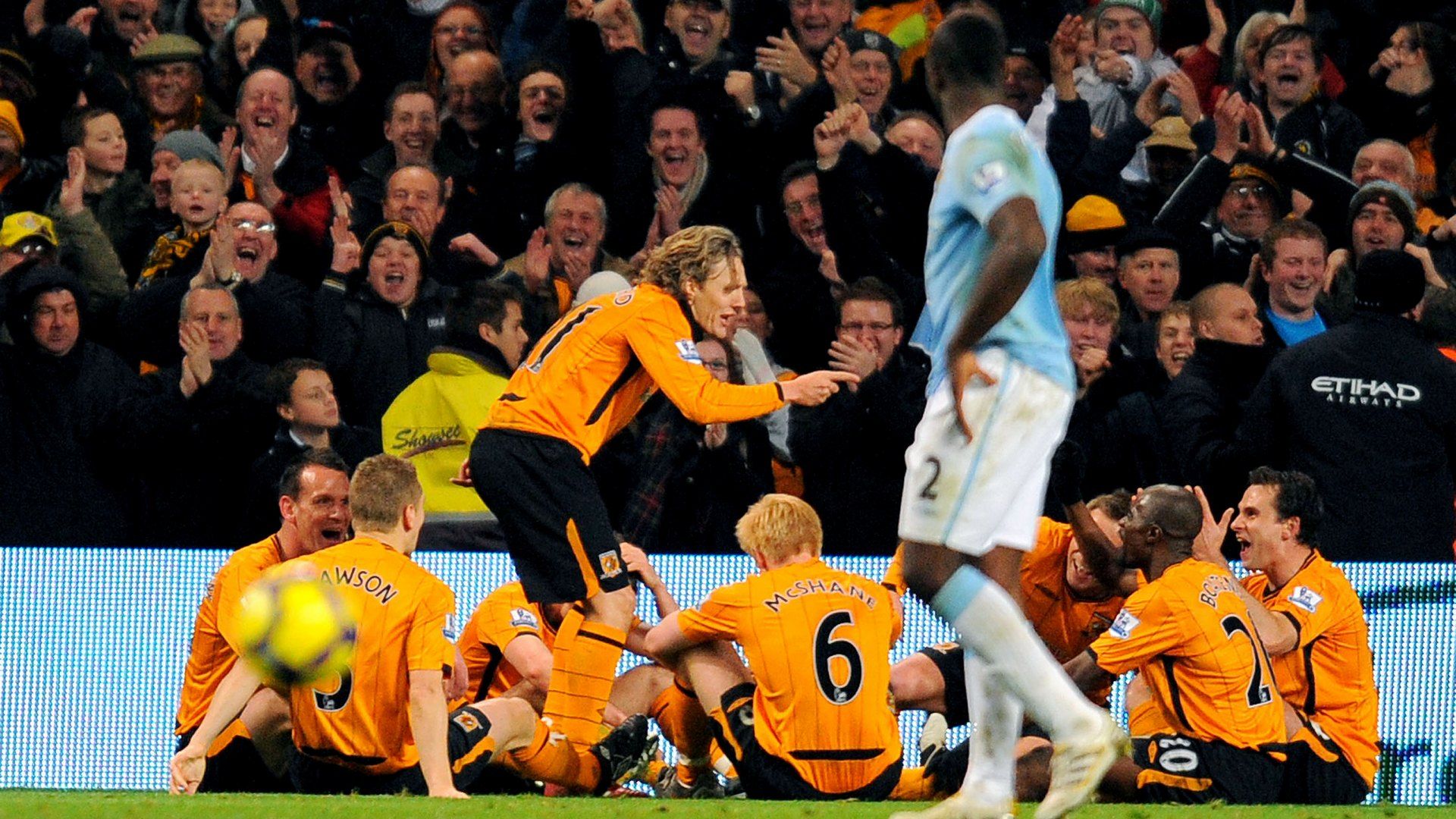 Jimmy Bullard Hull v Manchester City in 2009