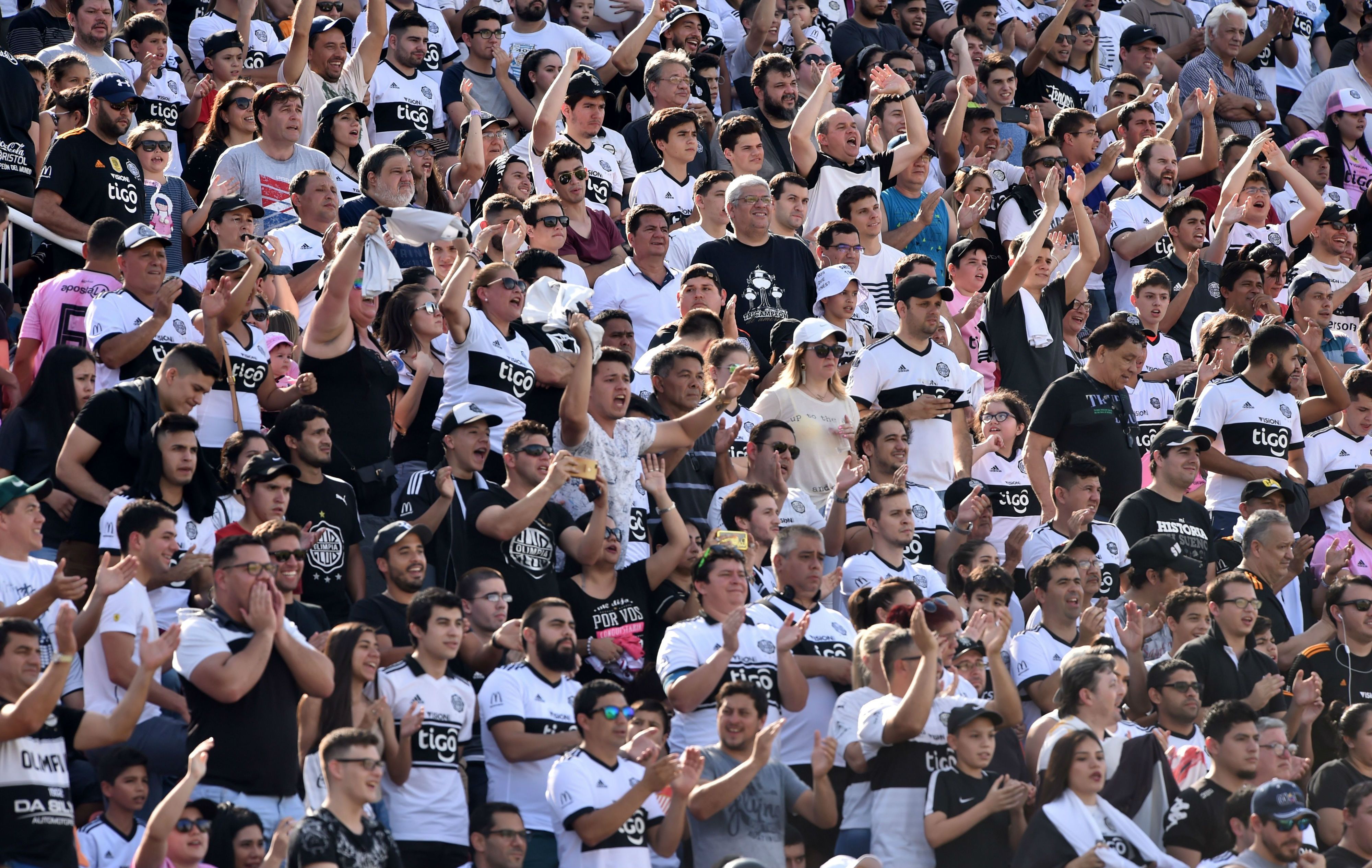 Hinchas Olimpia (Paraguay) 26-11-18