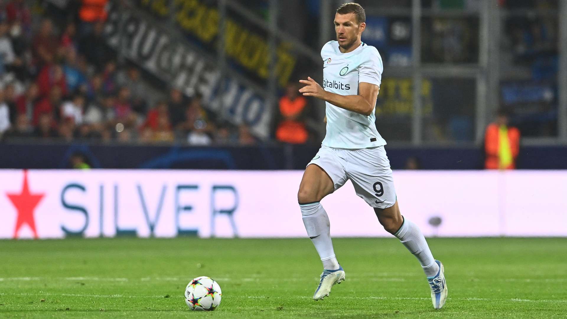 Edin Dzeko Viktoria Plzen Inter Champions League