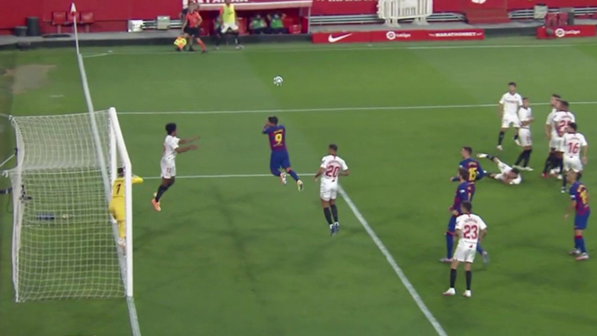 Defensa Sevilla contra Messi