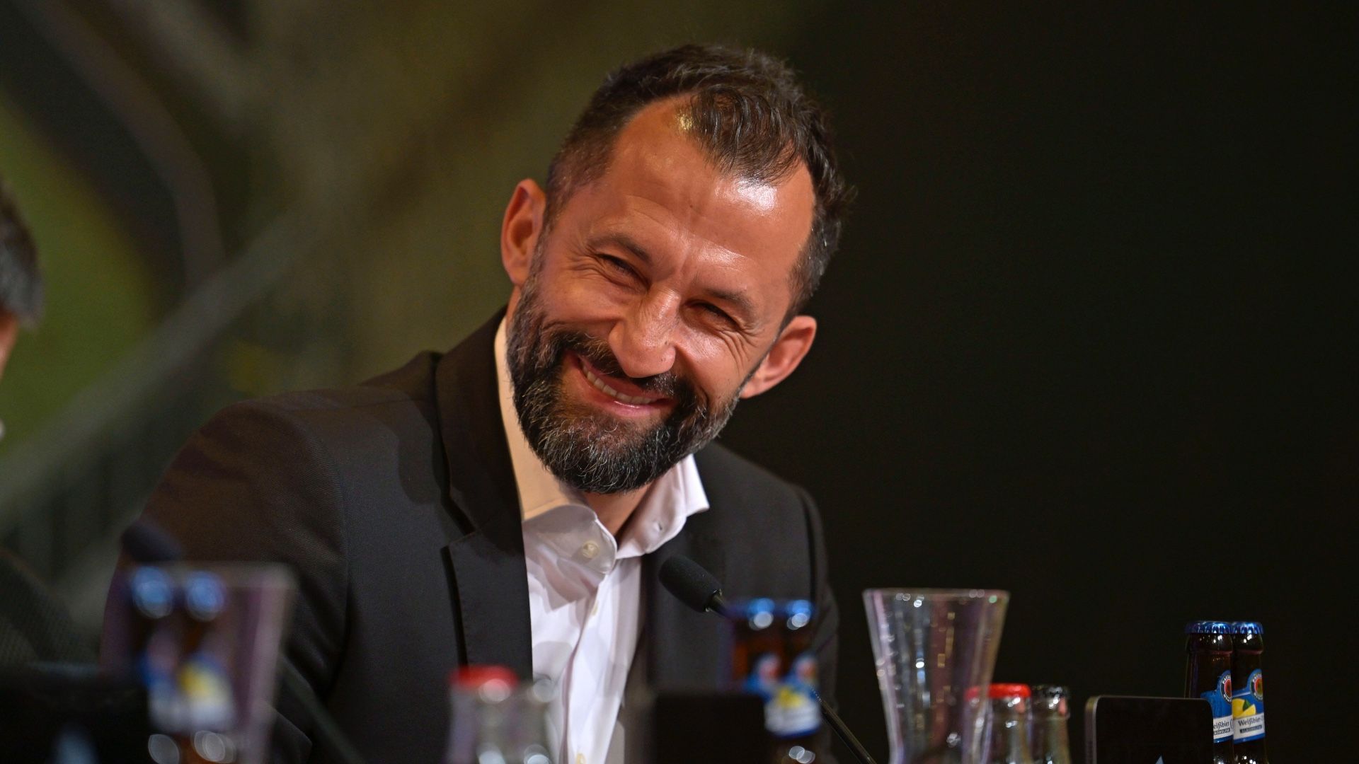 ONLY GERMANY Hasan Salihamidzic FC Bayern 2022