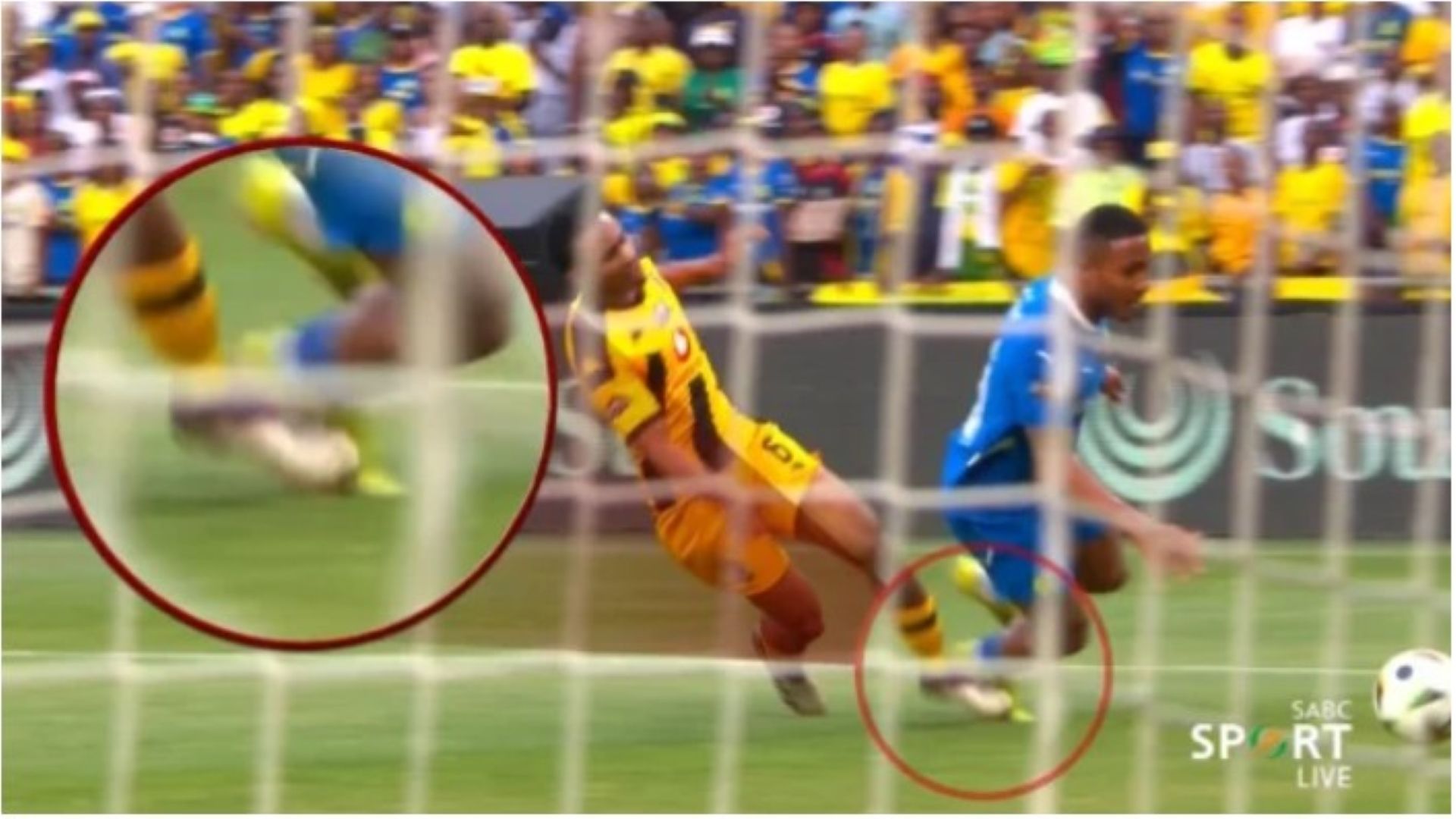Kaizer Chiefs vs Mamelodi Sundowns: No penalty, offside goal & incorrect  Inacio sending off? Former Fifa referee responds to Amakhosi fans | Goal.com  South Africa