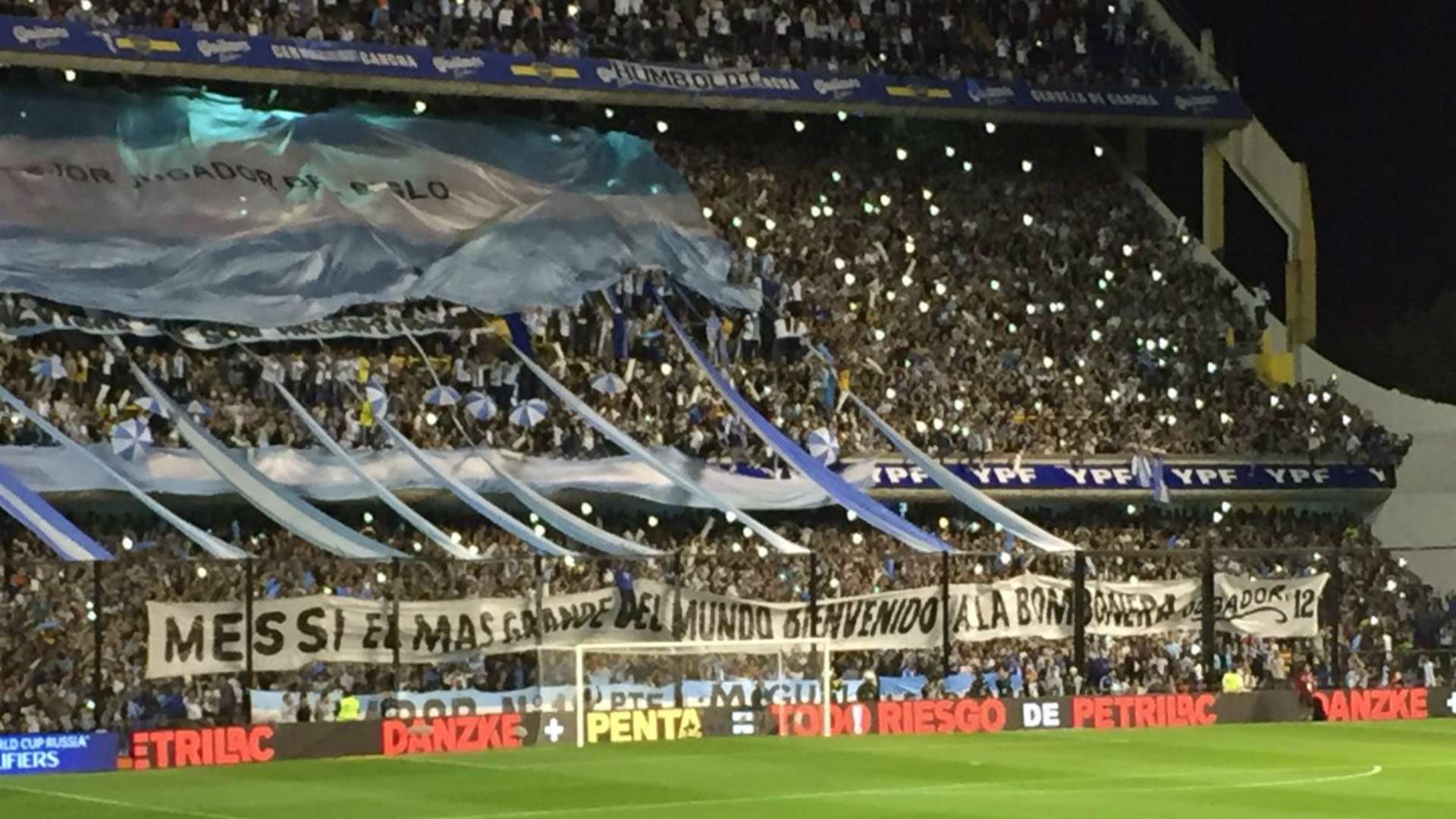 Bandera Messi Bombonera Argentina Peru
