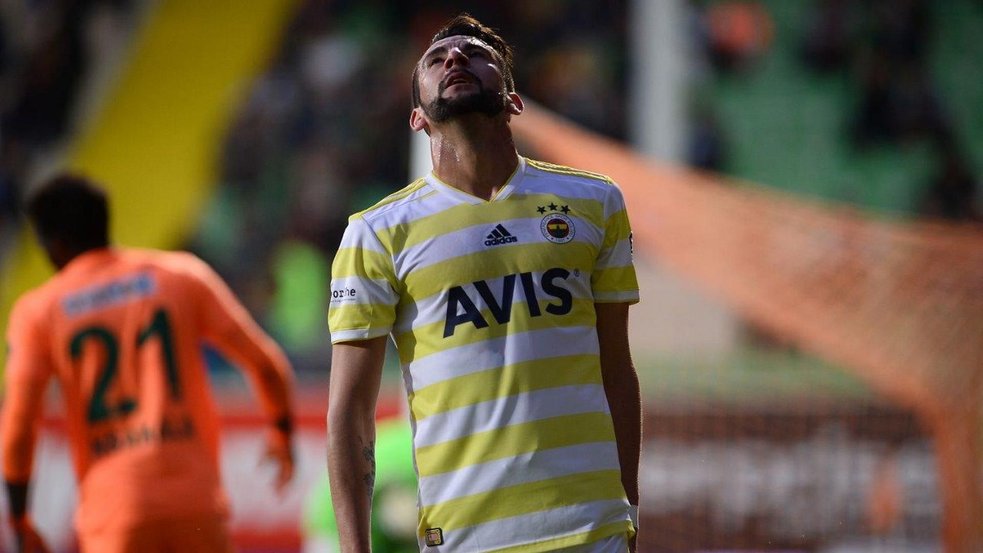 Mauricio Isla Fenerbahce STSL 04212019