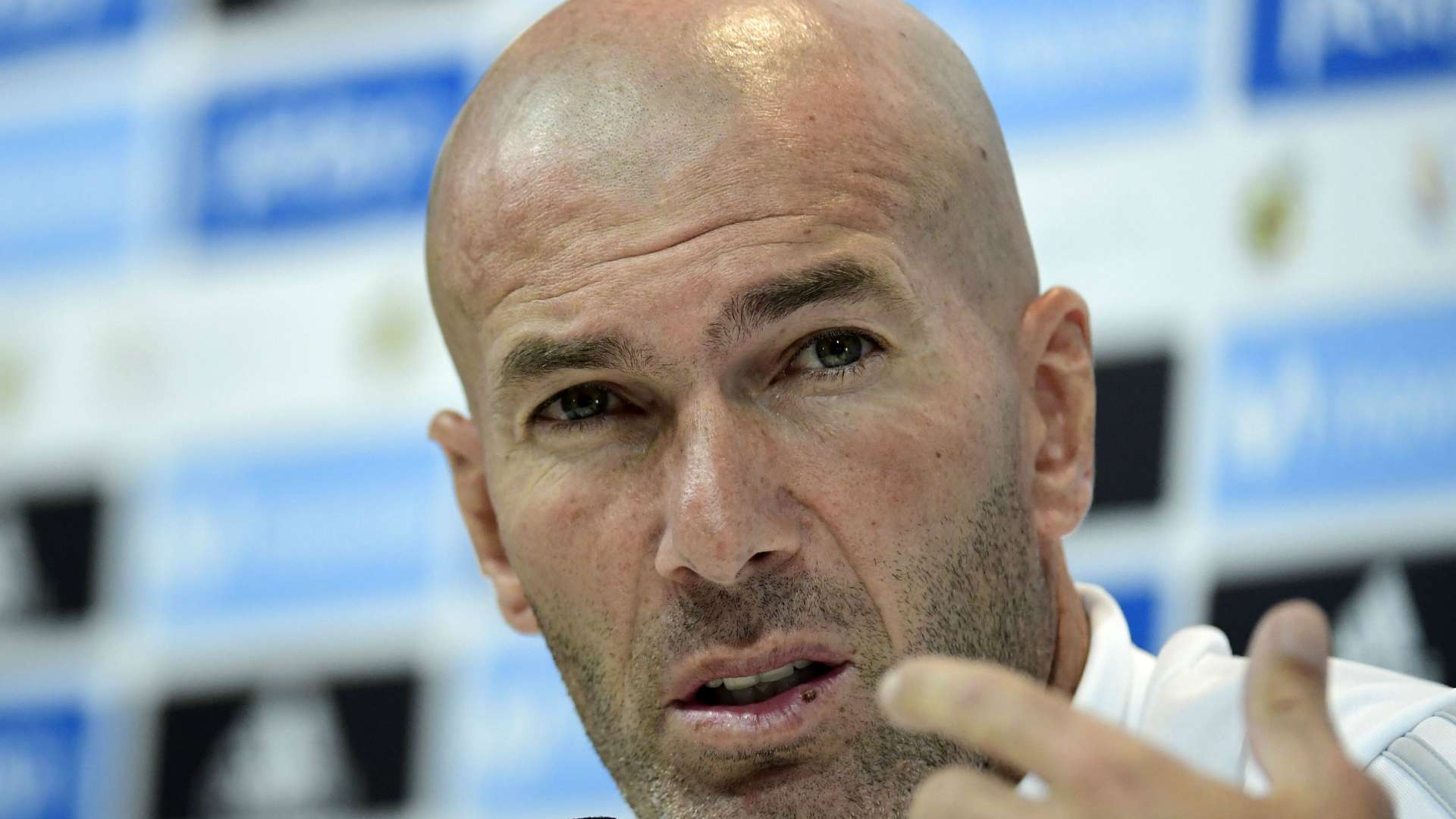 Zinedine Zidane Real Madrid Barcelona Super Cup 08152017