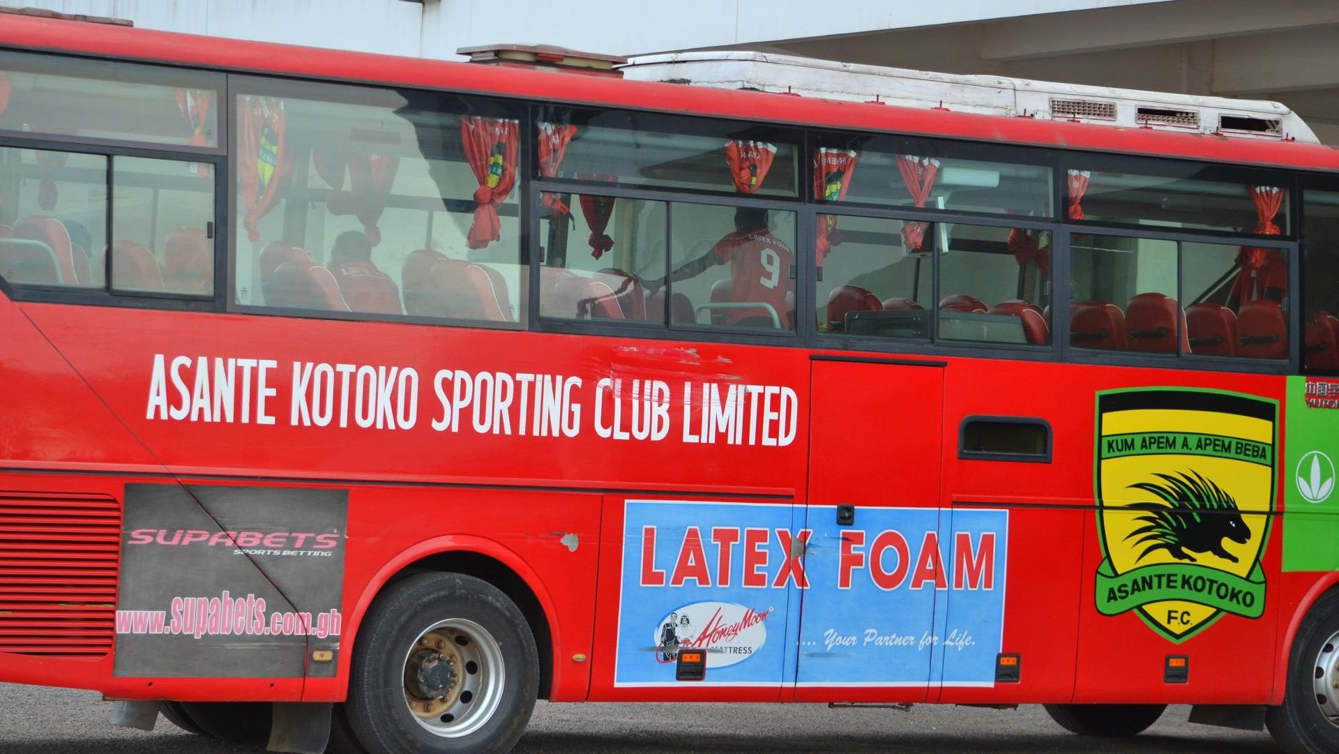 Asante Kotoko team bus