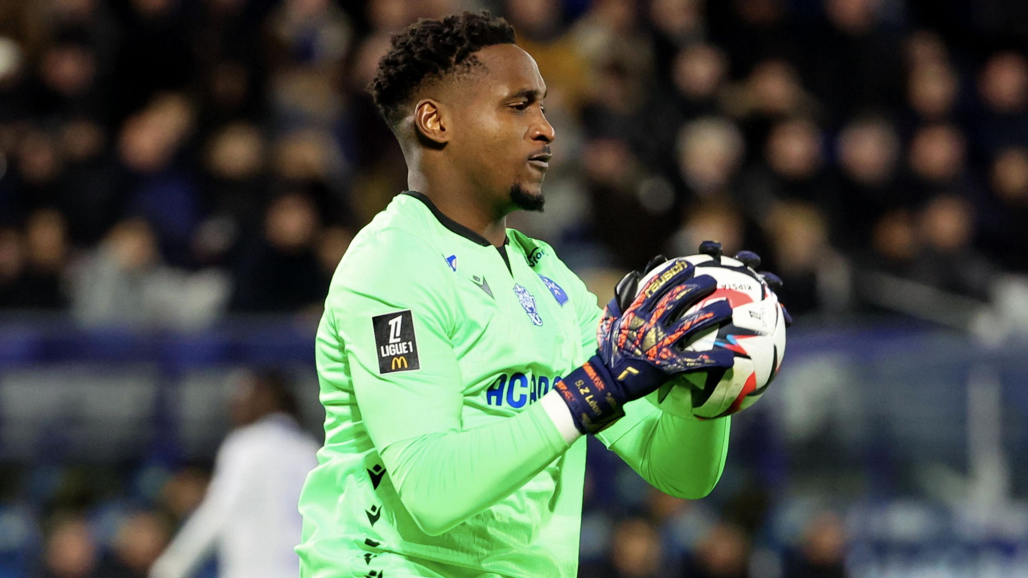 Donovan Leon Auxerre 2024-25