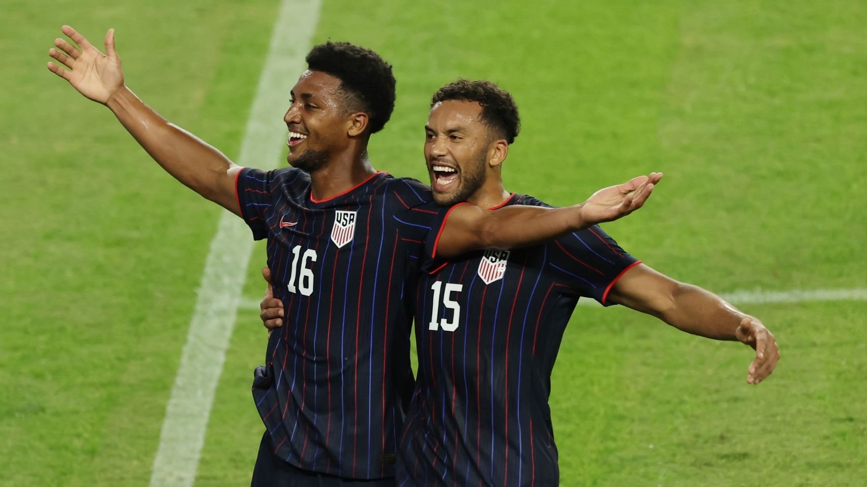Alex Freeman, Auston Trusty, USMNT HIC 2-1