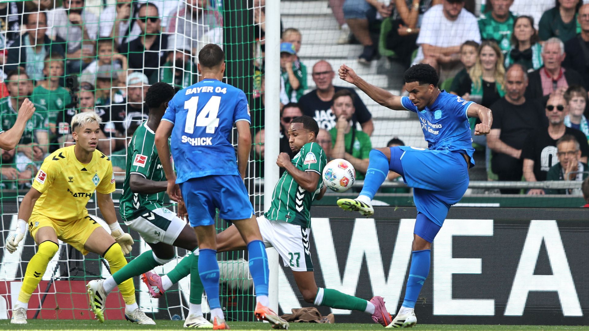 Malik Tillman Bayer Leverkusen 2025-26