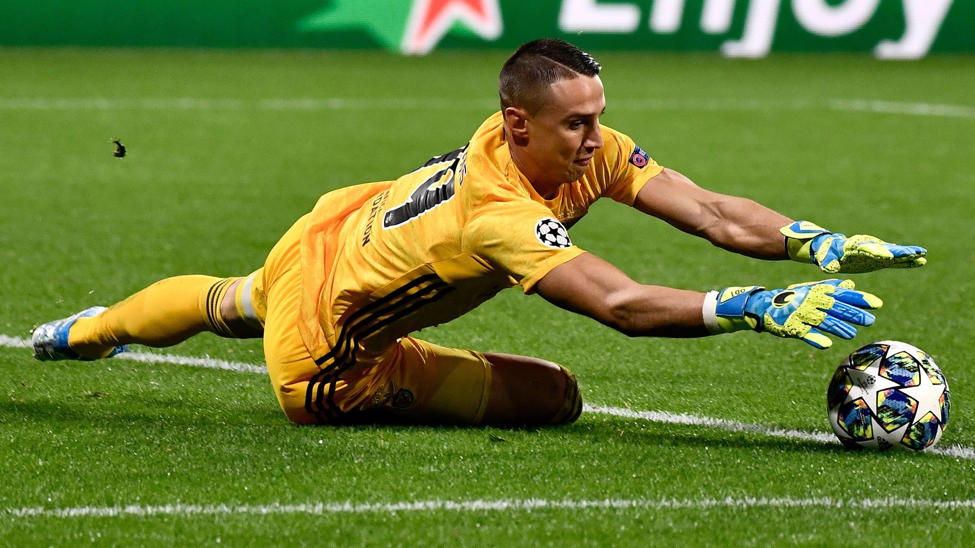 Odisseas Vlachodimos Benfica 2019