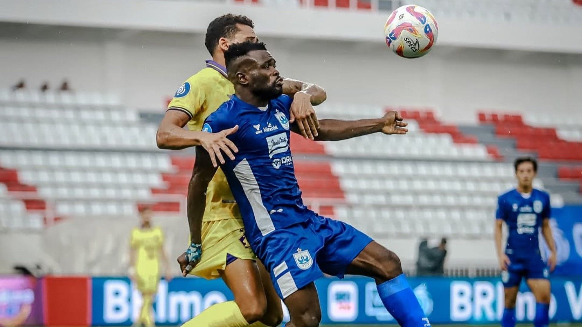 PSIS Semarang vs Persik Kediri 11042025