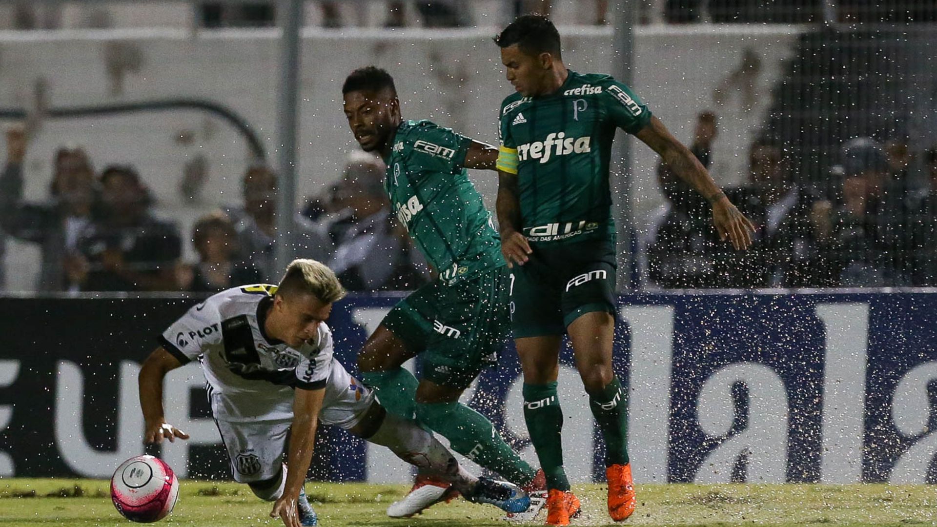 Michel Bastos Dudu Ponte Preta Palmieras 18022018 Paulista