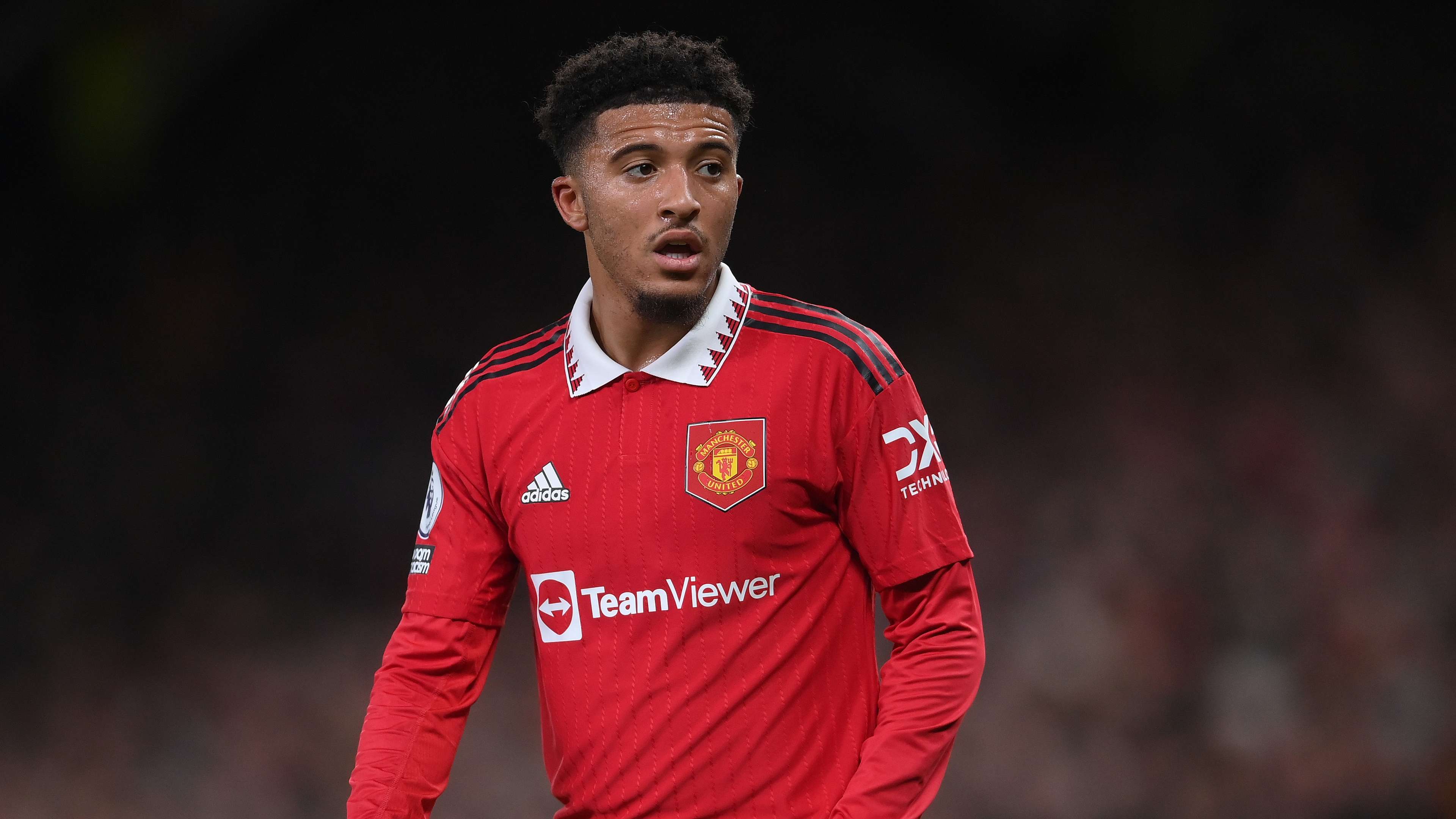 Jadon Sancho chính thức cập bến Napoli, Manchester United lập tức chiêu mộ Osimhen với giá khó tin