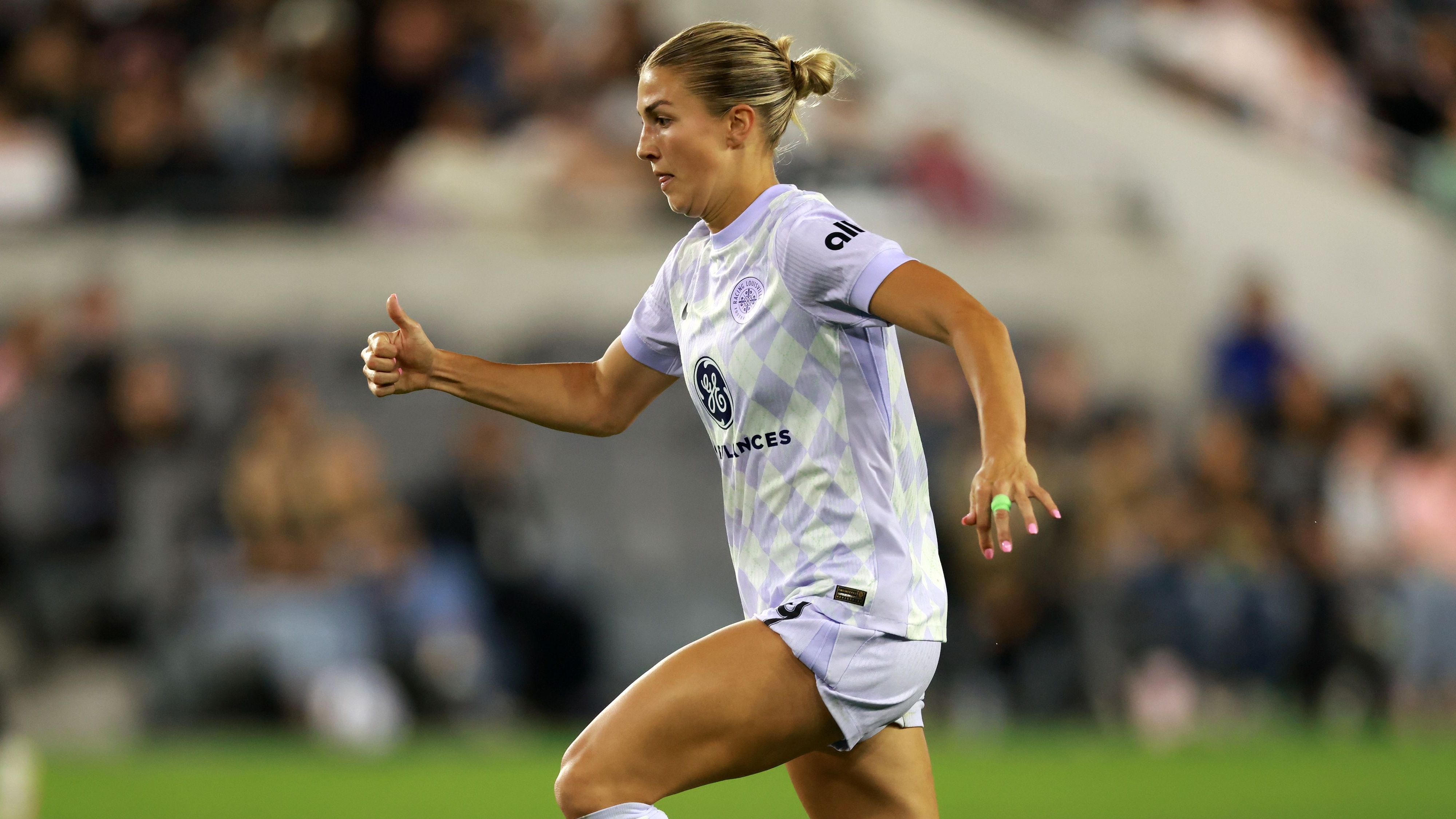 NWSL suspends Racing Louisville's Kayla Fischer for three games after hair-pull incident | Goal.com UK