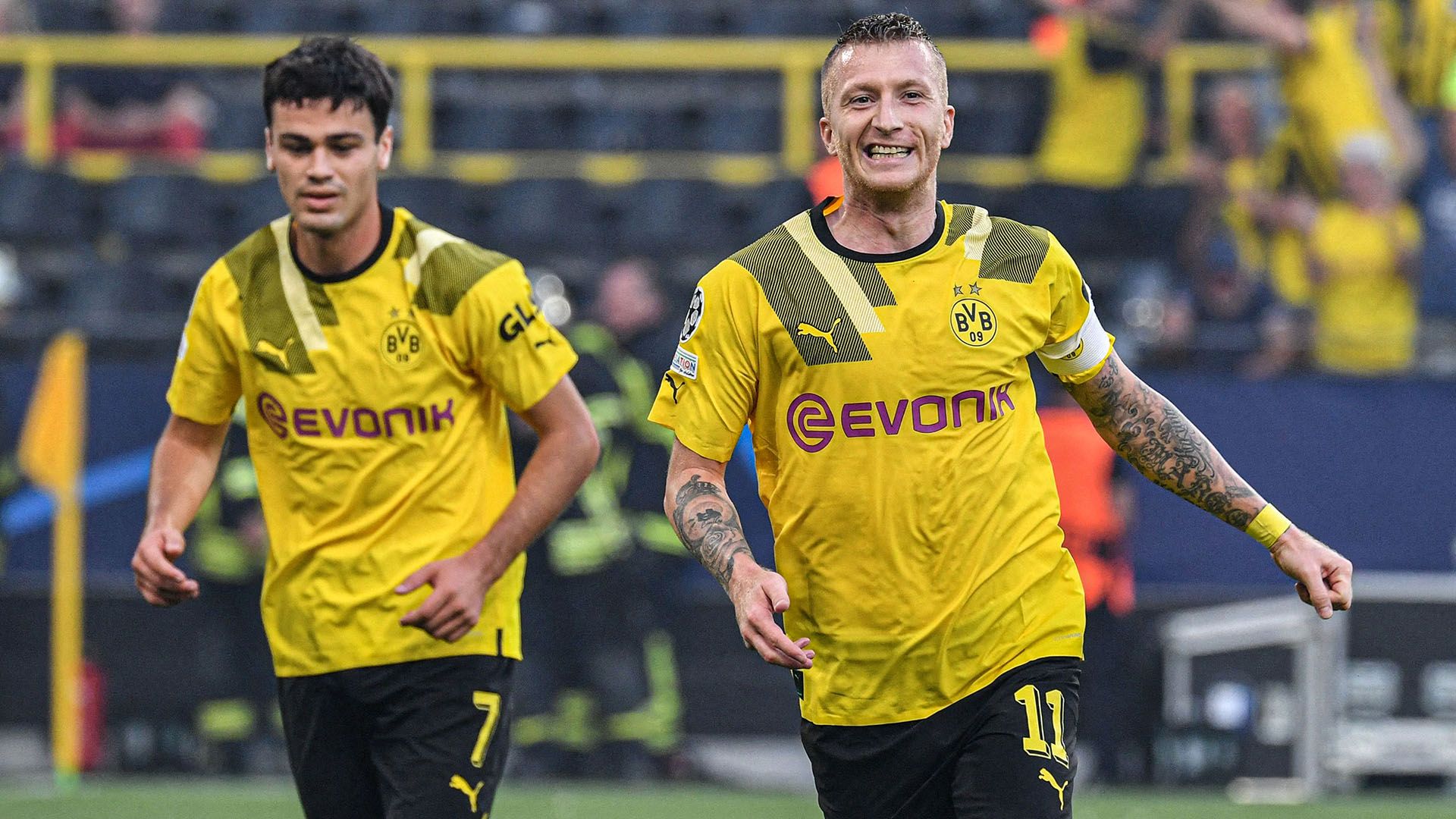 Marco Reus Gio Reyna Dortmund 2022-23
