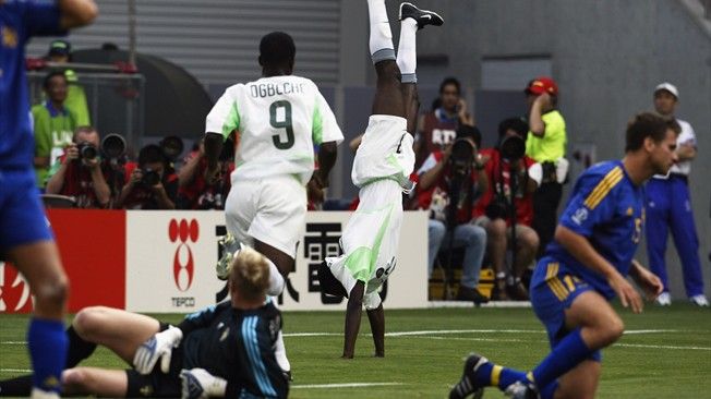 Aghowa Nigeria Suecia 2002