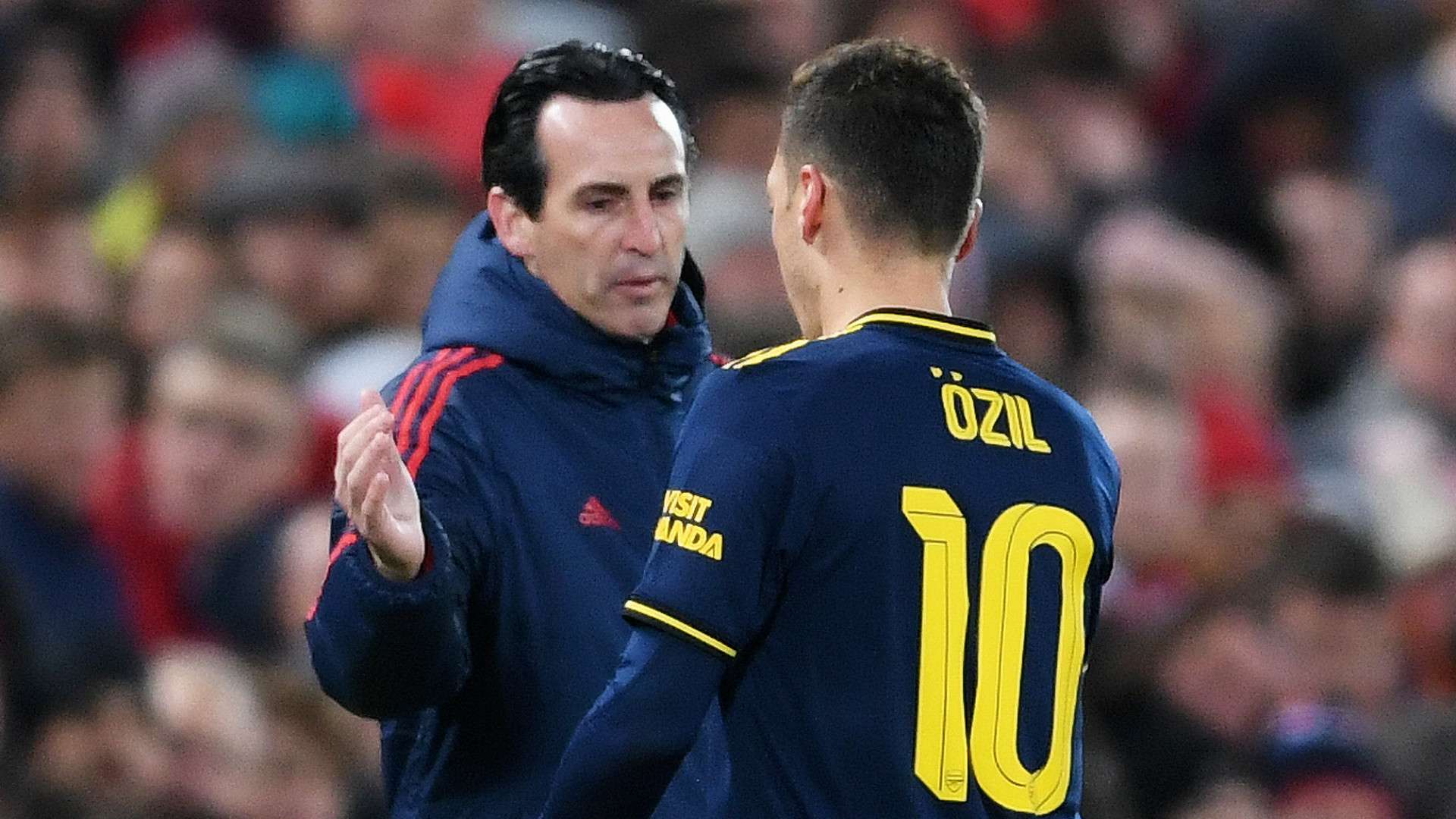 Unai Emery Mesut Ozil Arsenal 2019-20