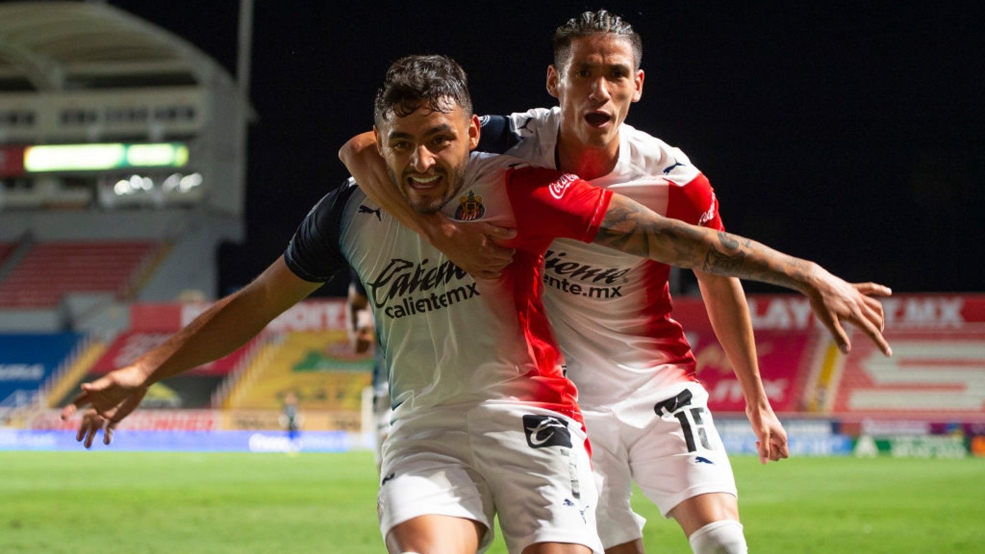 Alexis Vega Uriel Antuna Chivas 2020