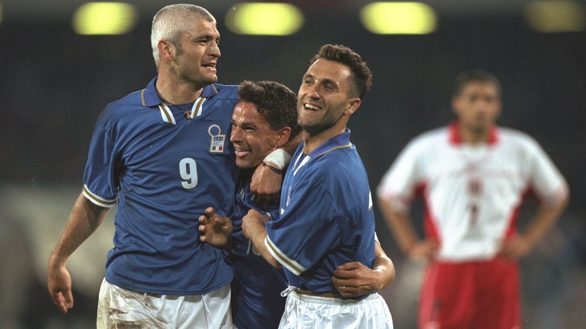 Roberto Baggio Fabrizio Ravanelli Italy