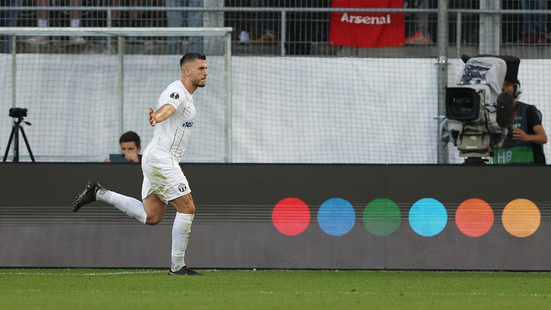 Mirlind Kryeziu of FC Zurich vs Arsenal