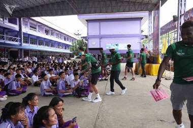 New Generation, New Nok Yai Fan Club