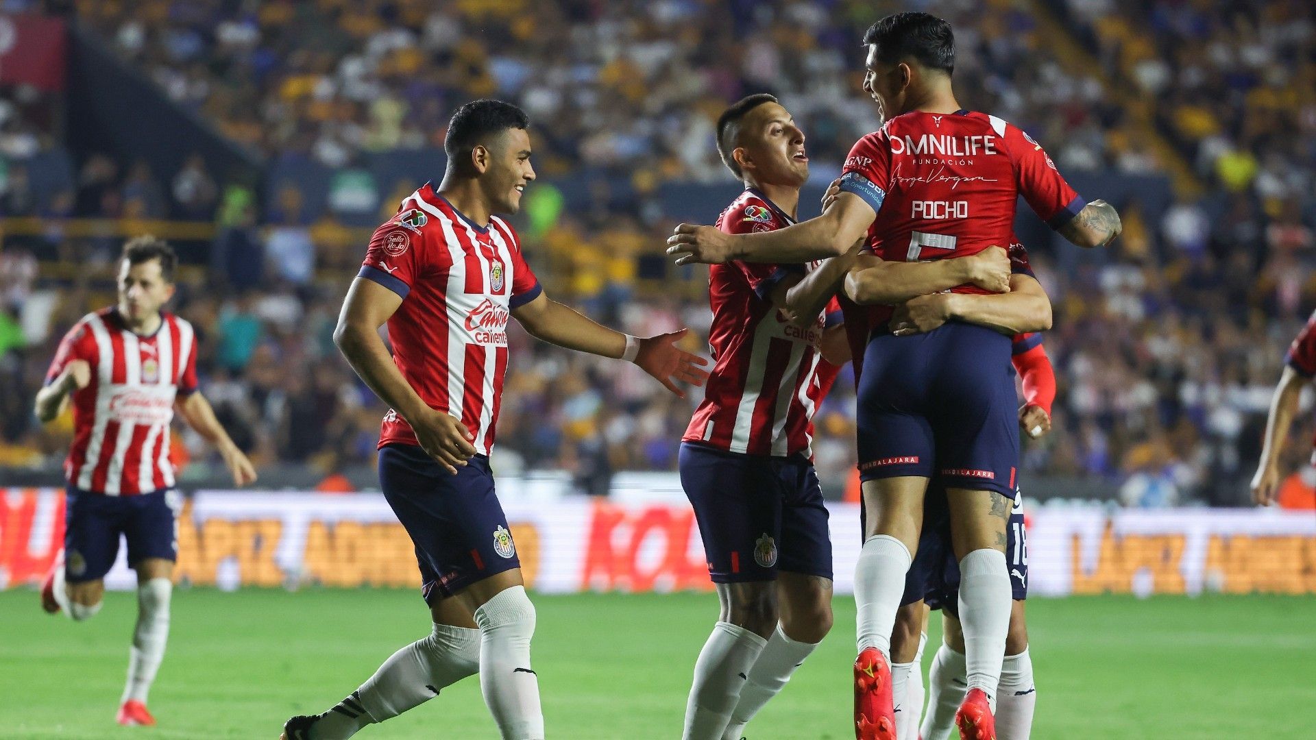 Víctor Guzmán Chivas Clausura 2023